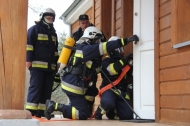 Strażacy zdawali egzamin z ratownictwa (12.11.2013)