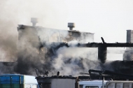 Spłonął zakład wulkanizacyjny w Różanie (08.02.2012)