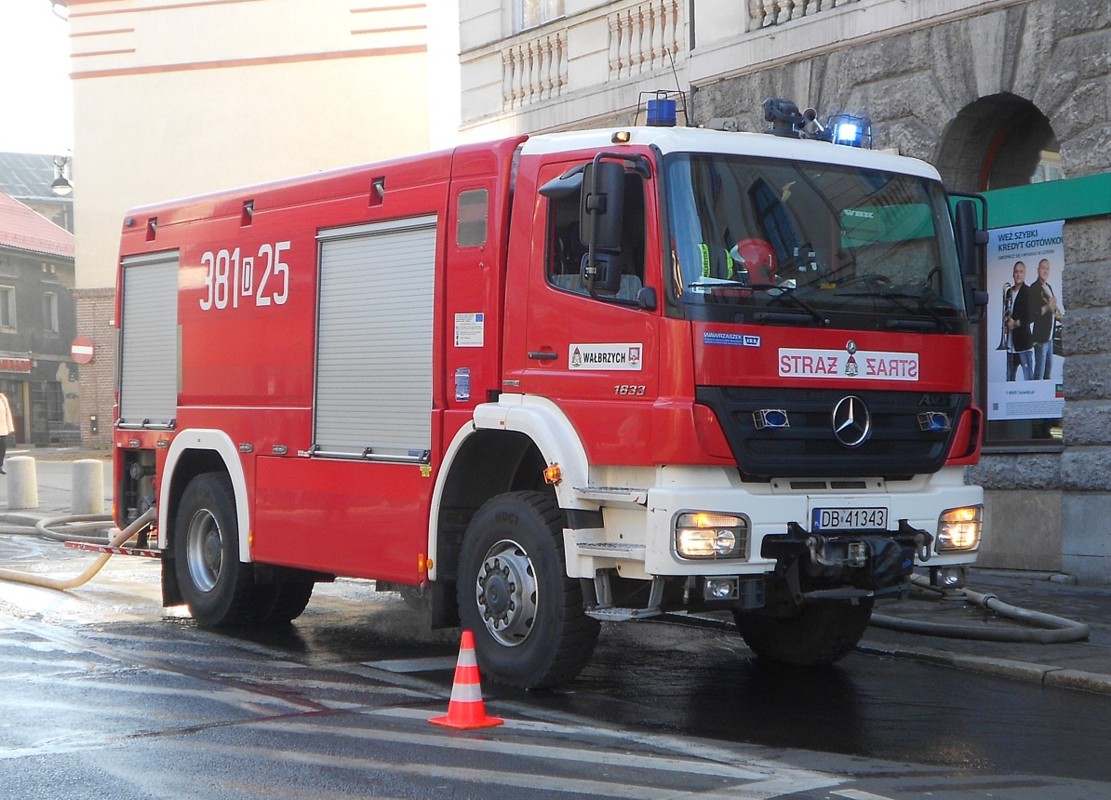 381[D]25 - GCBA 5/40 Mercedes Benz Axor 1833 AK/ISS Wawrzaszek - JRG 1 Wałbrzych