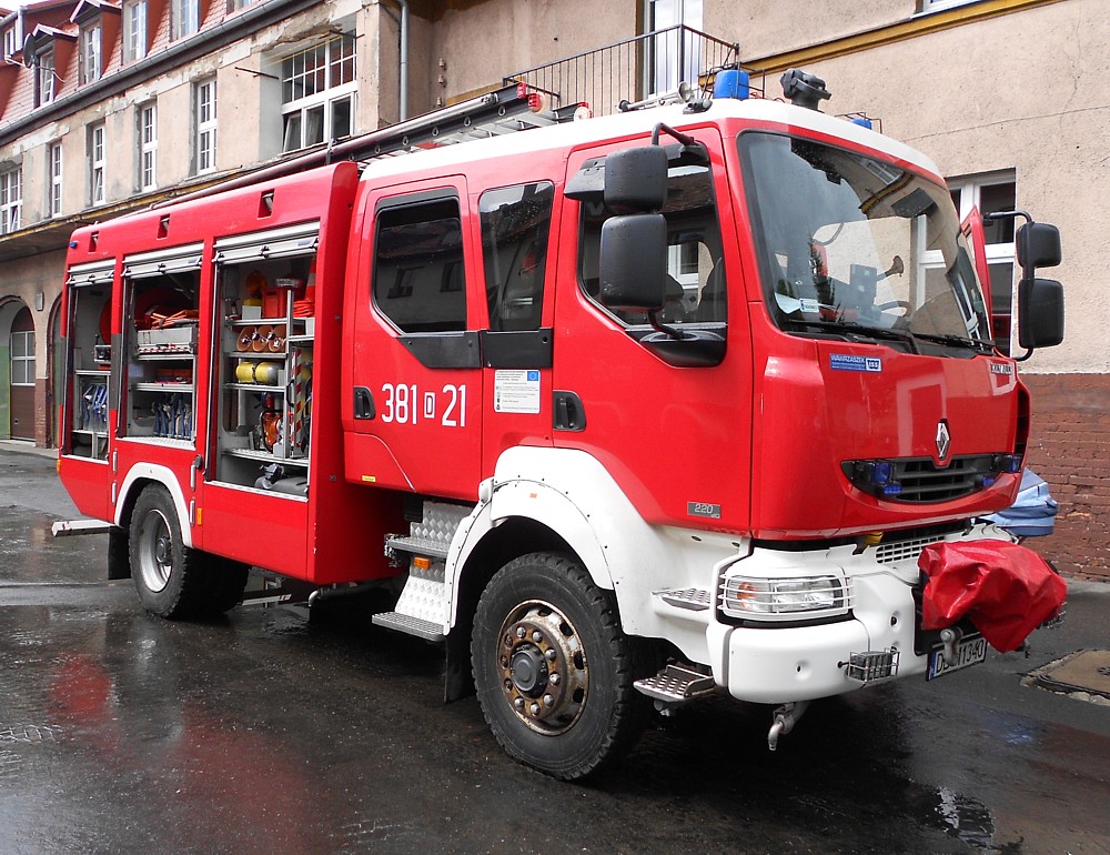 381[D]21 - GBA 2,5/24 Renault Midlum 220.14 dCi/ISS Wawrzaszek - JRG 1 Wałbrzych