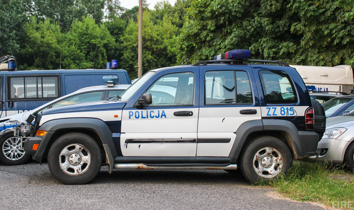 ZZ815 - Jeep Cherokee - KPP Legionowo*