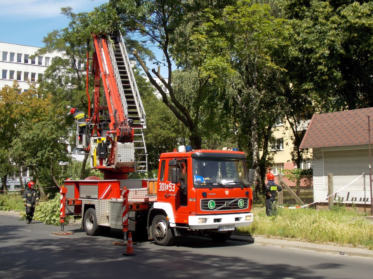 301[E]53 - SHD-25 Volvo FL 220/Bumar-Koszalin - JRG 1 Łódź*