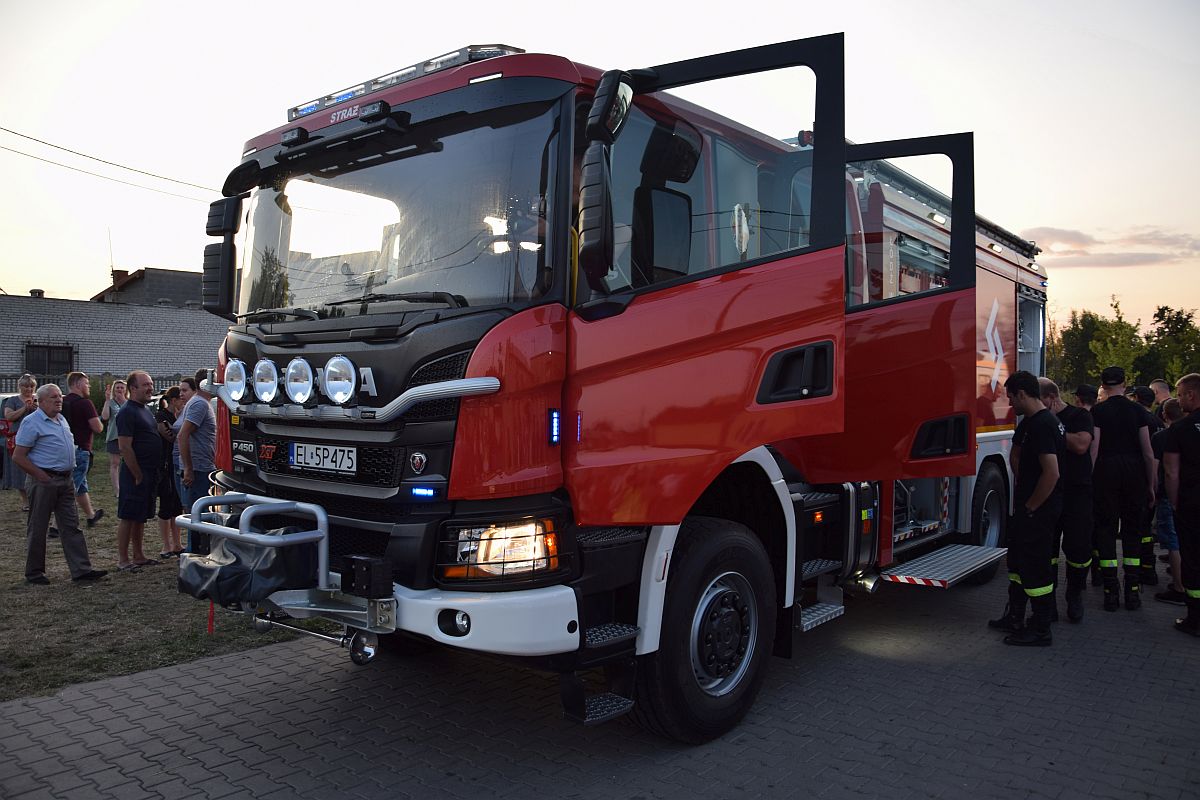 327[E]56 - GCBARt 7/52 Scania P450 XT/Szczęśniak - OSP Łódź-Wiskitno