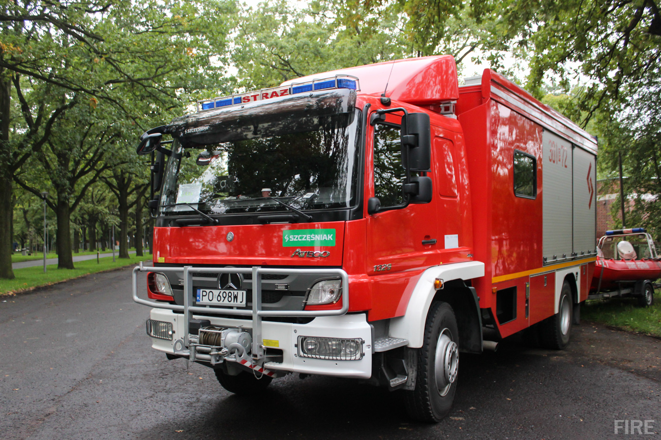 301[P]72 - SRw Mercedes Benz Atego 1329/Szcześniak - JRG 1 Poznań