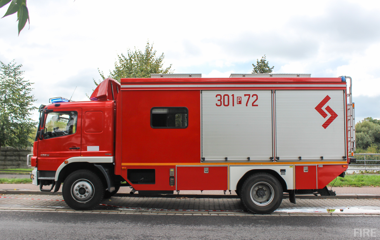 301[P]72 - SRw Mercedes Benz Atego 1329/Szcześniak - JRG 1 Poznań