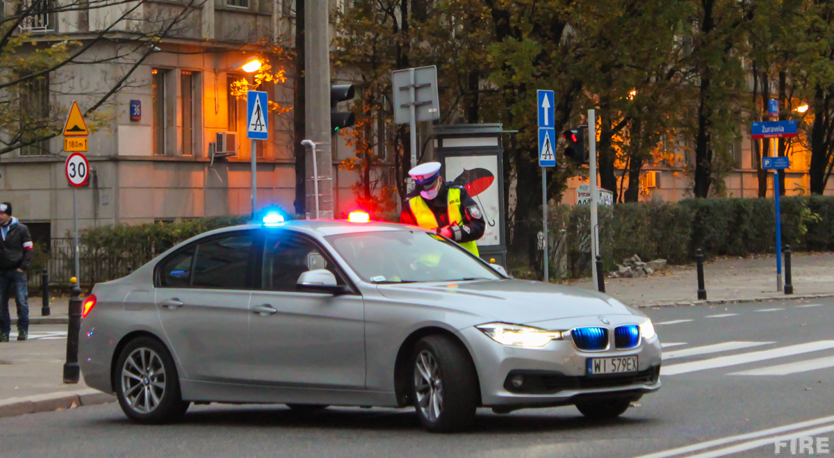 WI 579EX - BMW 330i xDrive - Komenda Stołeczna Policji