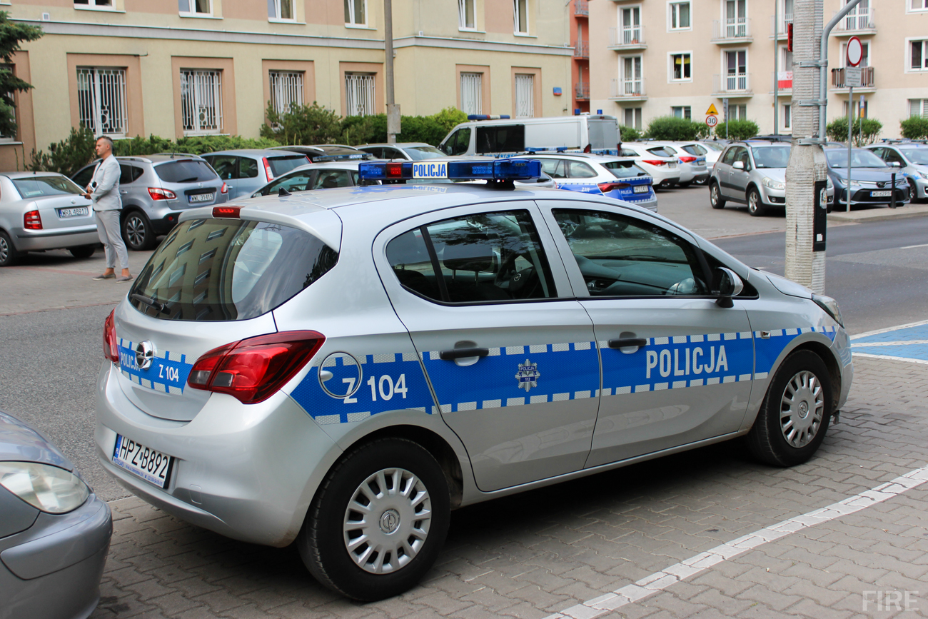 Z104 - Opel Corsa - Komenda Stołeczna Policji