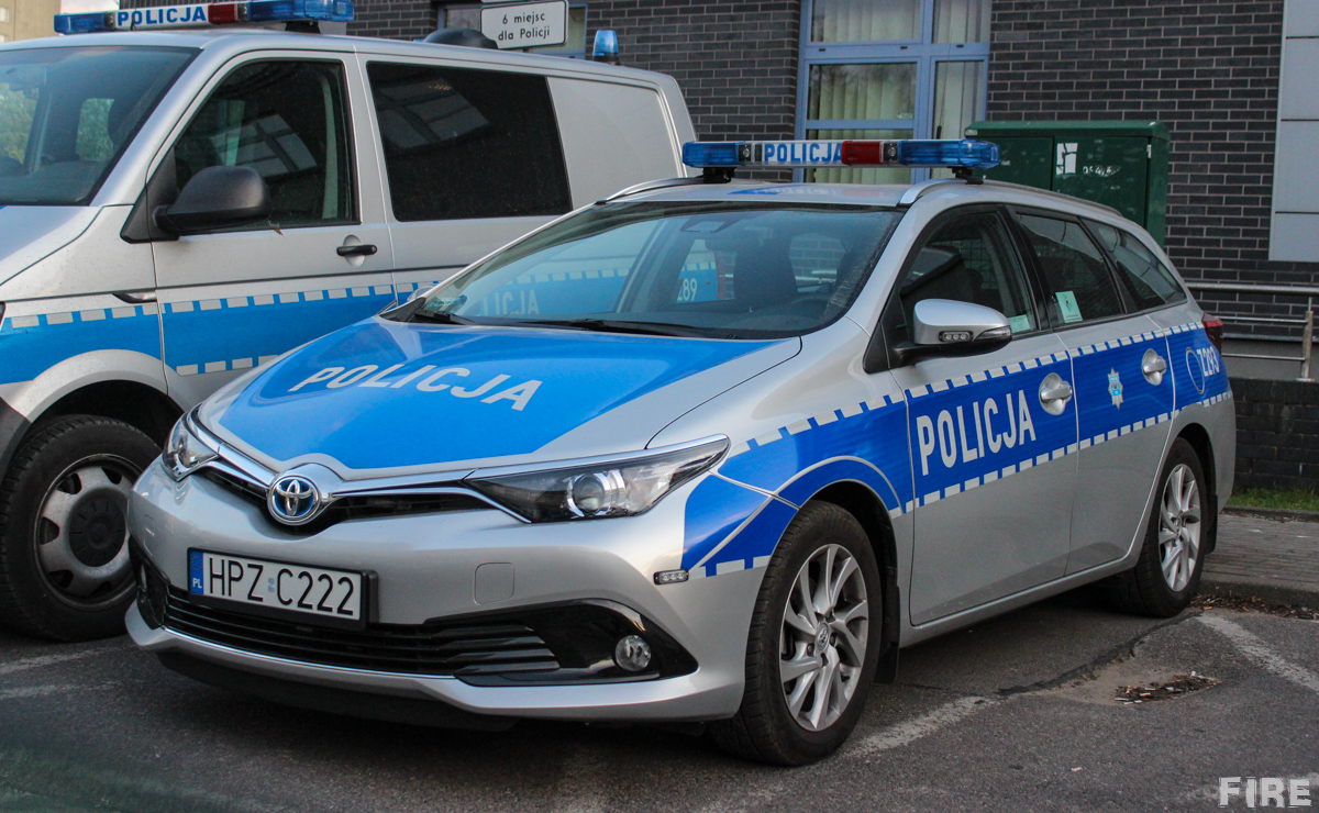 Z293 - Toyota Auris Hybrid - Komenda Stołeczna Policji