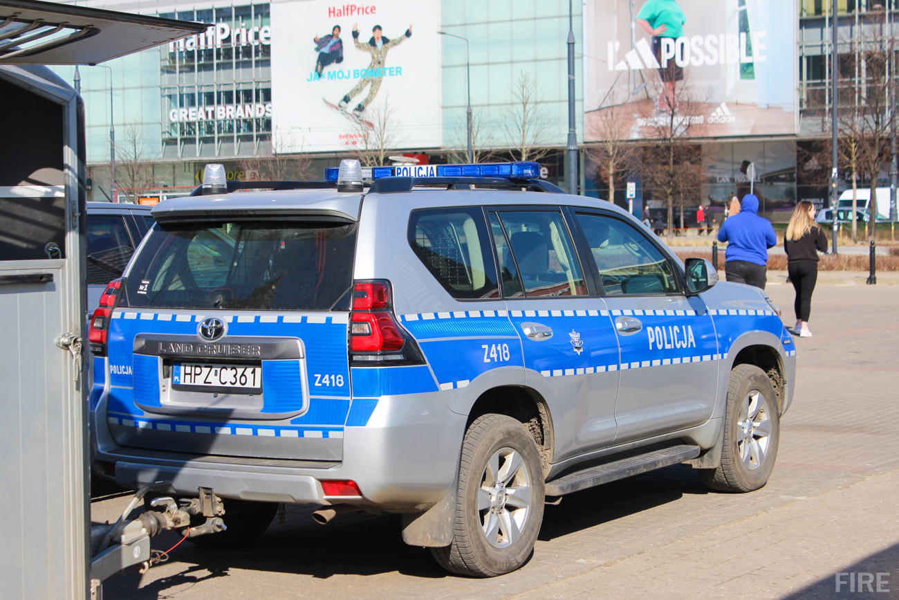 Z418 - Toyota Land Cruiser - Komenda Stołeczna Policji