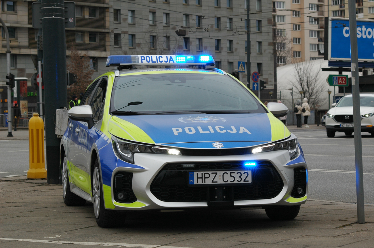 Z586 - Suzuki Swace - Komenda Stołeczna Policji