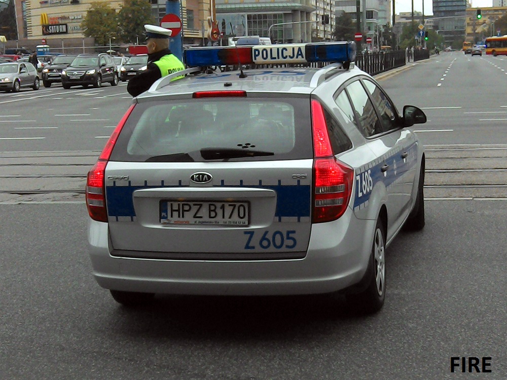 Z605 - Kia Cee'd SW - Komenda Stołeczna Policji