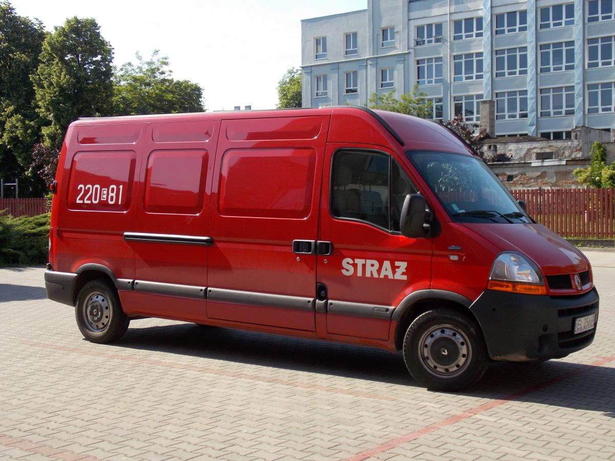 220[E]81 - SLKw Renault Master dCi 120/Gruau - KW PSP Łódź*