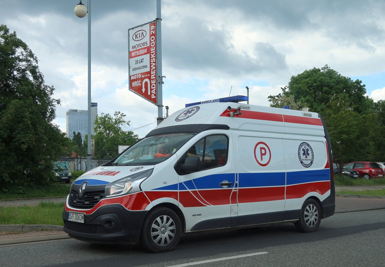 ST 3063M – Renault Trafic/AutoForm - Specjalistyczny Transport Medyczny DANRECH