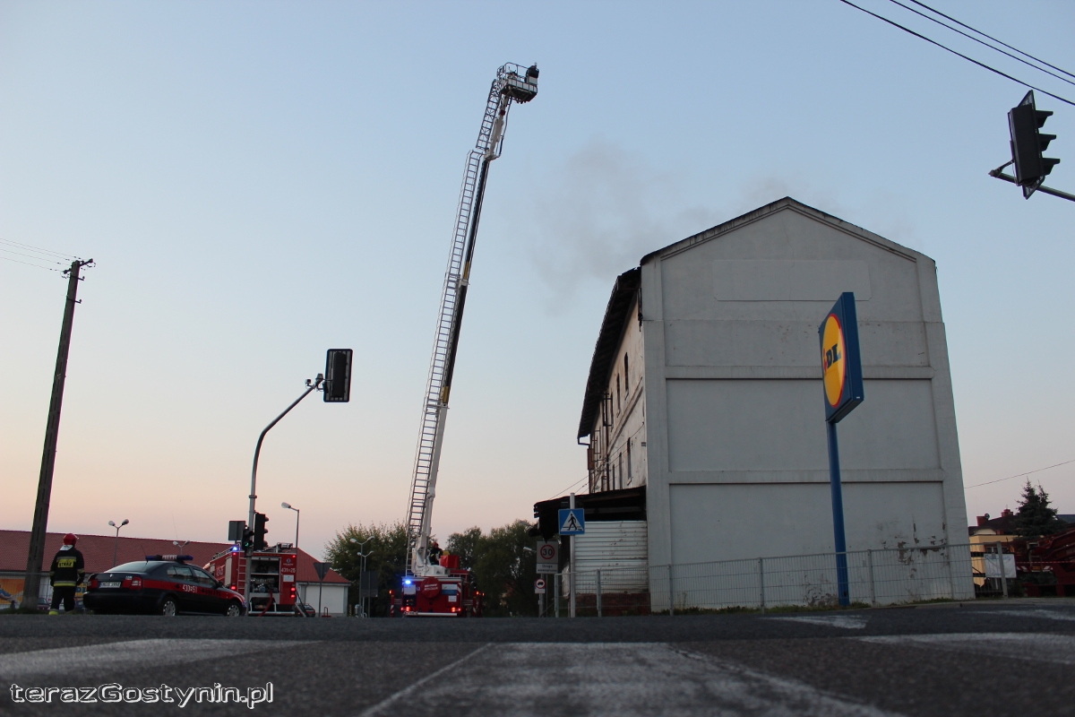 25.08.12 - Gostynin ul.Zamkowa - Pożar Młyna